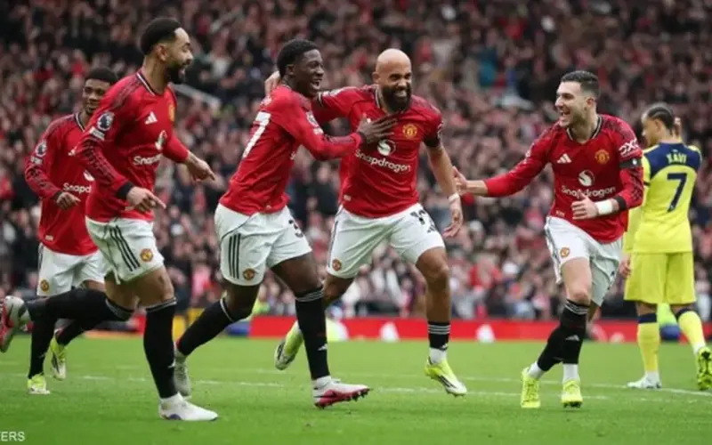 توقيت مباراة تشيلسي ومانشستر يونايتد بالدوري الإنجليزي والقنوات الناقلة